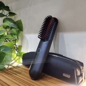 TYMO Portable Hair Straightening Brush with Case